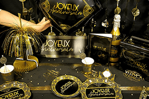 Decoration fete joyeux anniversaire art deco