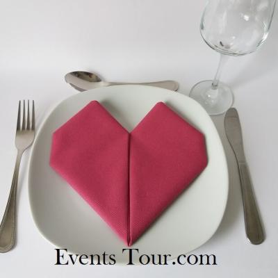 Serviette de table tissu airlaid rose fuchsia 40cm