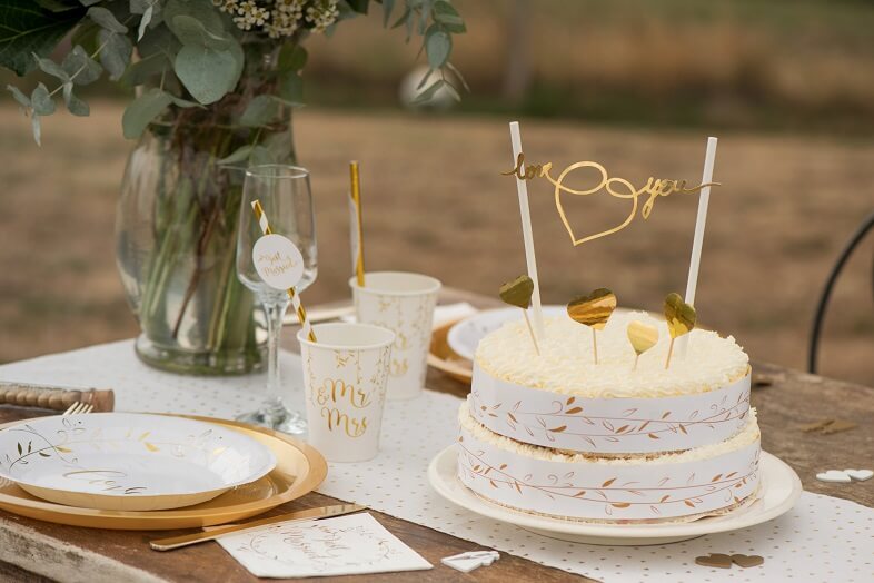 Decoration gateau mariage blanc et or