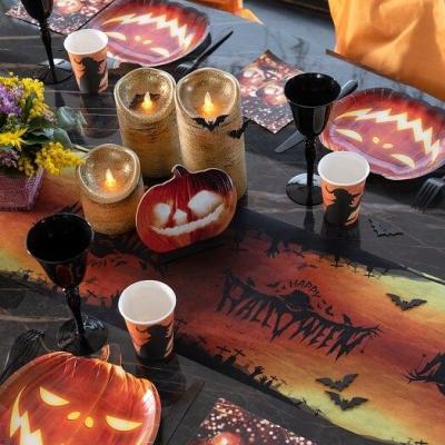 Decoration de table halloween avec assiette citrouille