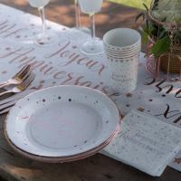 Decoration joyeux anniversaire avec gobelet rose gold et blanc