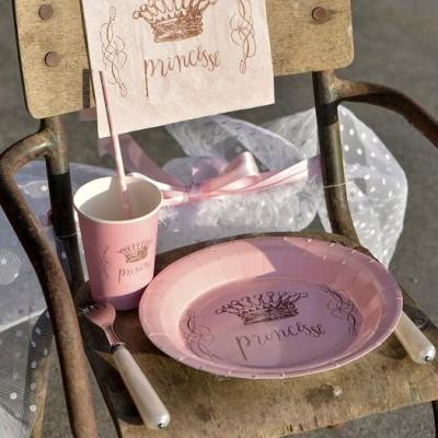 Decoration de table princesse rose avec gobelet