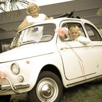 Decoration voiture mariage rose