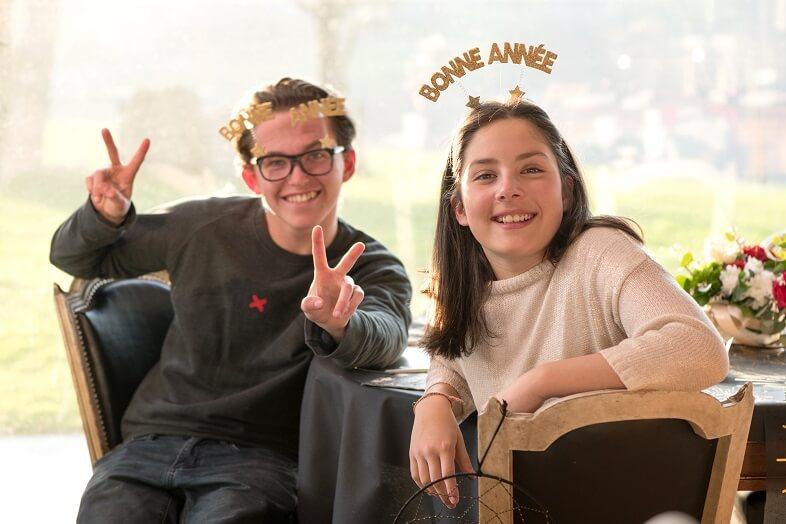 Deguisement nouvel an serre tete bonne annee noir et or