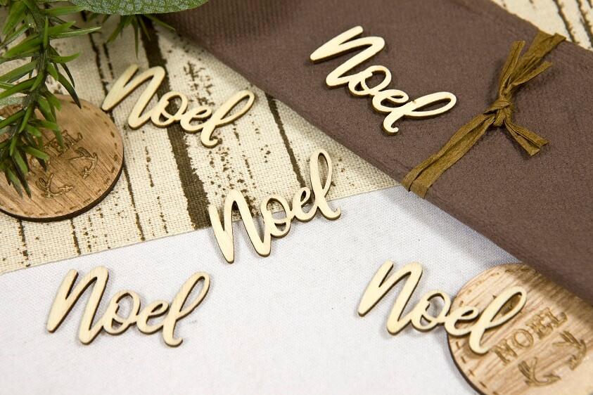 Dek0372 decoration de table confettis lettre de noel en bois naturel