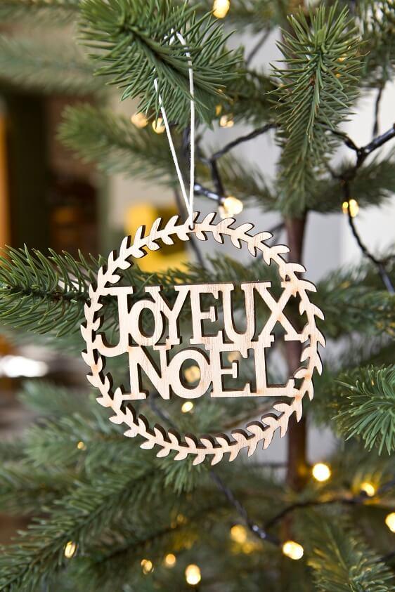 Suspension Joyeux Noël en bois pour décoration REF/DEK0630