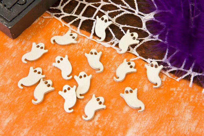 Dek0667 confettis de table halloween fantome en bois