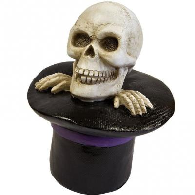 Décoration Halloween avec crâne dans son chapeau en résine 12cm (x1) REF/DEK0777