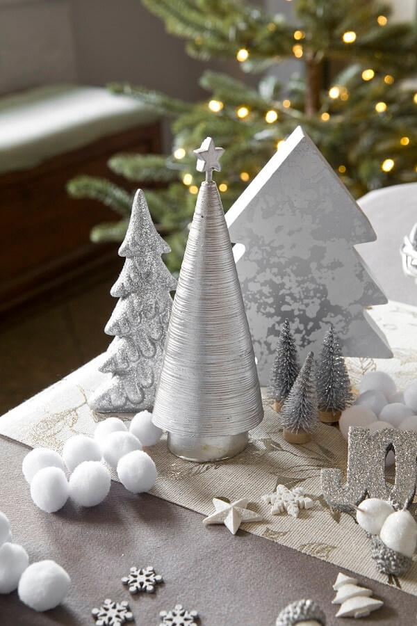 Dek0812 decoration de table sapin conique argent metallise striee