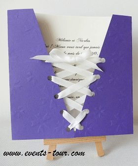 Faire part mariage corset violet fonce
