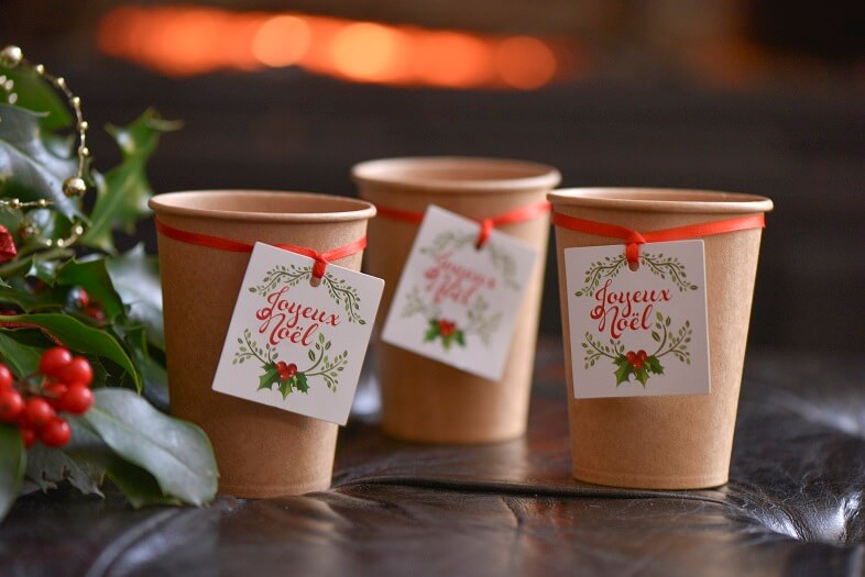 Gobelet marron en carton