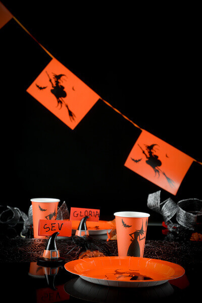 Guirlande sorciere halloween 1