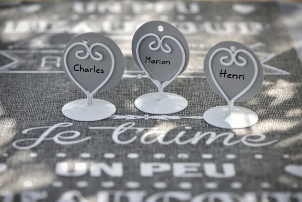 Marque place coeur gris 2