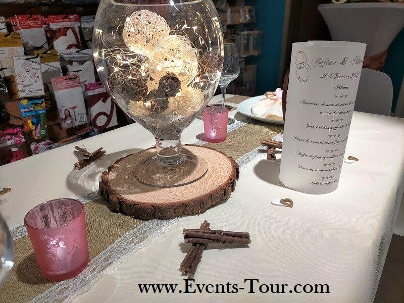 Menu photophore mariage elegant avec coeur vintage marron