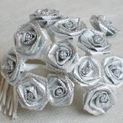 Mini rose métallisée argent (x12) REF/FL525L