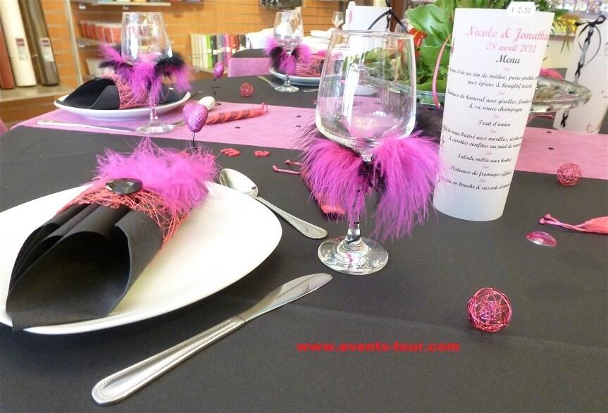Nappe de table elegante noire airlaid en 50m