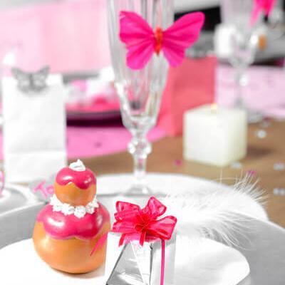 Confection de dragee avec noeud fuchsia