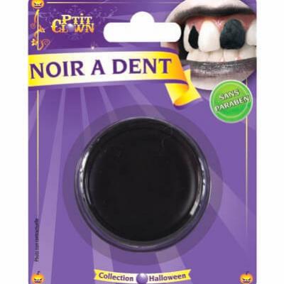 Maquillage halloween avec noir a dent