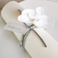 Orchidee blanche pour serviette de table