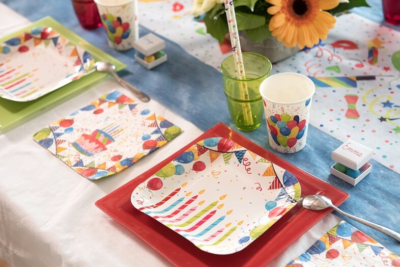 Paille festive joyeux anniversaire