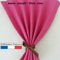 Pliage de serviette eventail fuchsia