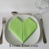 Pliage de serviette mariage coeur vert