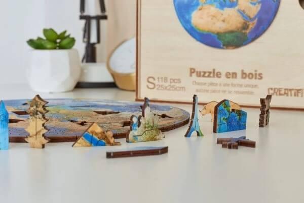 Puzzle art creatif planete terre bois 3d