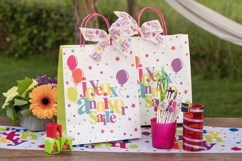Sachet cadeau anniversaire multicolore