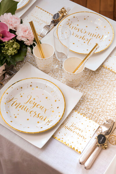 Serviette de table anniversaire or et blanc