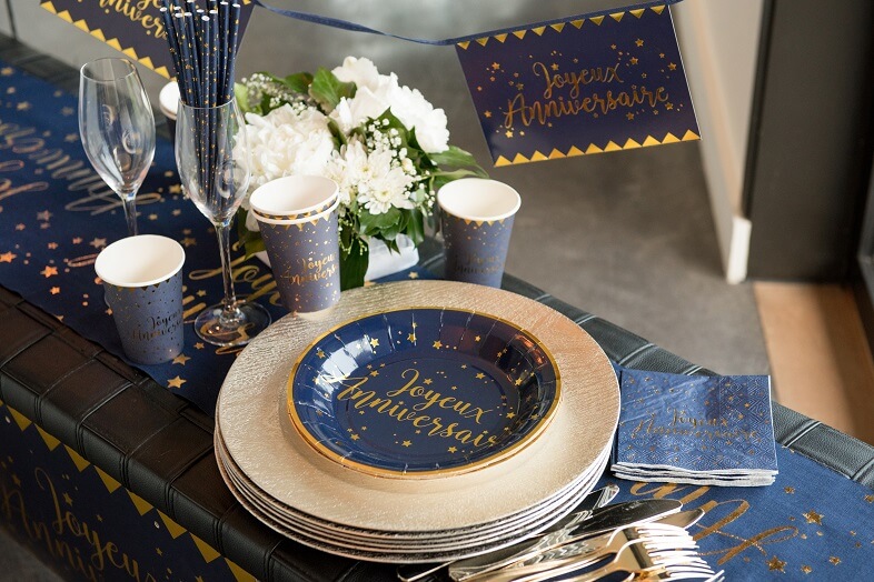 Serviette joyeux anniversaire bleu et or