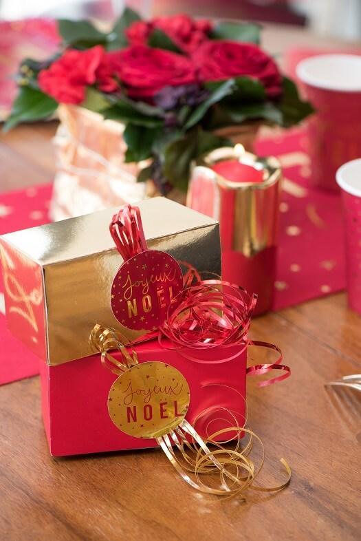 Stickers pour cadeau de noel or