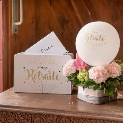 Urne retraite blanc et or